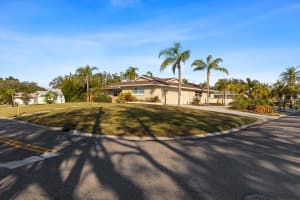 4001 HARBOR HILLS DRIVE, LARGO, FL 33770 Sold 05/13/25
