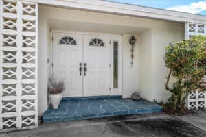 2389 SARAZEN DRIVE, DUNEDIN, FL 34698 Sold 02/19/25