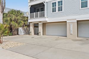 16317 GULF BOULEVARD, REDINGTON BEACH, FL 33708 Sold 04/11/25