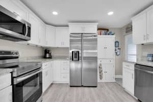 355 KING PALM STREET, LARGO, FL 33778 - MLS#MFRTB8345668