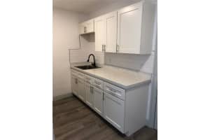 2421 19TH STREET, ST PETERSBURG, FL 33712 Sold 07/25/25