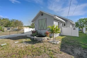 2070 28TH STREET, SARASOTA, FL 34234 Sold 04/25/25