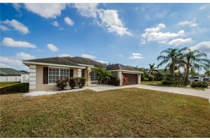 8779 FORT SOCRUM VILLAGE WAY, LAKELAND, FL 33810 Sold 05/08/25
