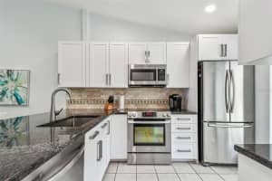 223 SUN VISTA COURT, TREASURE ISLAND, FL 33706 Sold 05/01/25