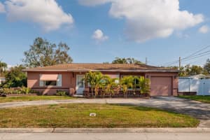 2351 LESLEE LAKE DRIVE, ST PETERSBURG, FL 33713 Sold 05/09/25