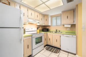 801 83RD AVENUE, ST PETERSBURG, FL 33702 Sold 04/16/25