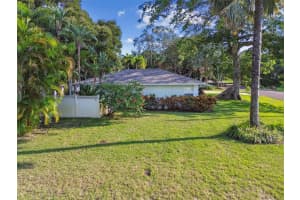 731 74TH STREET, ST PETERSBURG, FL 33710 Sold 03/20/25