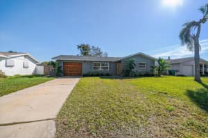9893 111th St, SEMINOLE