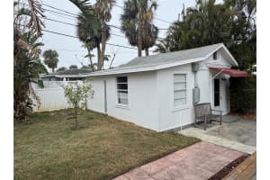 944 BRUCE AVENUE, CLEARWATER BEACH, FL 33767 Sold 03/14/25