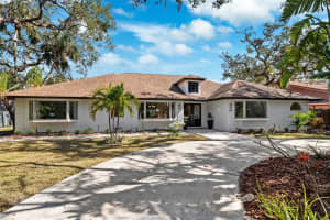 1621 PARK STREET, ST PETERSBURG, FL 33710 Sold 02/28/25