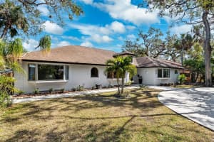 1621 PARK STREET, ST PETERSBURG, FL 33710 Sold 02/28/25