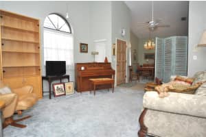 5565 SALEM SQUARE DRIVE, PALM HARBOR, FL 34685 - MLS#MFRTB8346345