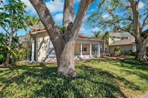 1370 BRIGHTWATERS BOULEVARD, ST PETERSBURG, FL 33704 Sold 08/08/25