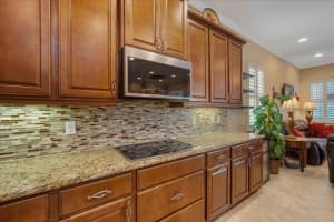 1607 EMERALD DUNES DRIVE, SUN CITY CENTER, FL 33573 Sold 03/31/25