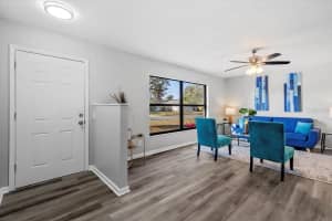 1217 CARMELLA LANE, SARASOTA, FL 34243 Sold 04/25/25