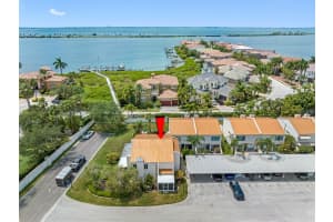 8702 COVE COURT, TAMPA, FL 33615 - MLS#MFRTB8346528
