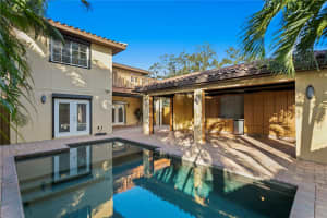 156 29TH AVENUE, ST PETERSBURG, FL 33704 Sold 09/12/25
