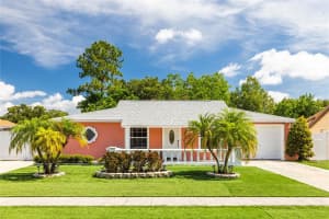 8807 OAK CIRCLE, TAMPA, FL 33615 Sold 08/20/25