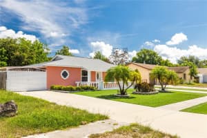 8807 OAK CIRCLE, TAMPA, FL 33615 Sold 08/20/25