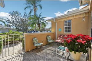 2471 KENSINGTON GREENS DRIVE, SUN CITY CENTER, FL 33573 Sold 06/24/25