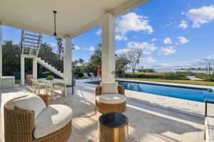 1640 Sea Breeze Dr, TARPON SPRINGS