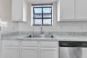 1501 HAMMOCK PINE BOULEVARD, CLEARWATER, FL 33761 Sold 04/18/25