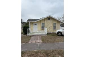 1200 13TH ST N, ST PETERSBURG, FL 33705 Sold 04/10/25