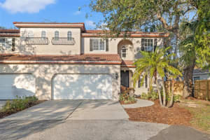 6211 MACDILL AVENUE, TAMPA, FL 33611 Sold 07/09/25