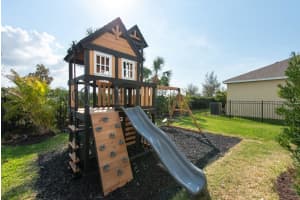 6135 VOYAGERS PLACE, APOLLO BEACH, FL 33572 Sold 03/15/25