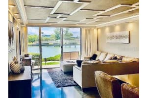 7465 Bay Island Dr S #115, SOUTH PASADENA