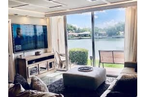 7465 BAY ISLAND DRIVE, SOUTH PASADENA, FL 33707 - MLS#MFRTB8346956