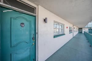 6020 SHORE BOULEVARD, GULFPORT, FL 33707 Sold 04/14/25