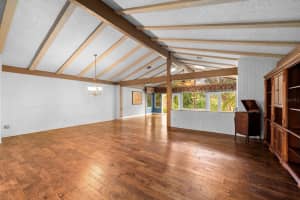 8730 143RD STREET, SEMINOLE, FL 33776 Sold 05/06/25