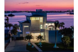 1972 DOLPHIN BOULEVARD, ST PETERSBURG, FL 33707 Sold 04/25/25