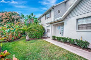 3221 CARRIAGE CIRCLE, NAPLES, FL 34105 Sold 04/11/25