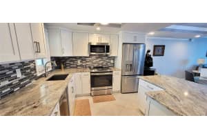 7401 BAY ISLAND DRIVE, SOUTH PASADENA, FL 33707 Sold 03/21/25