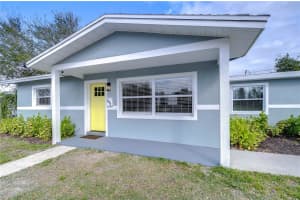 245 58TH STREET, ST PETERSBURG, FL 33710 - MLS#MFRTB8347404