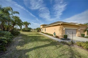1112 WELLINGTON GREENS CIRCLE, SUN CITY CENTER, FL 33573 Sold 04/02/25