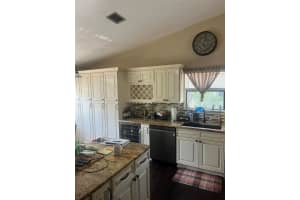 5086 BARRINGTON CIRCLE, SARASOTA, FL 34234 Sold 04/16/25
