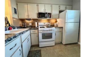 1353 MISSION CIRCLE, CLEARWATER, FL 33759 Sold 04/30/25