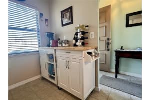 1353 MISSION CIRCLE, CLEARWATER, FL 33759 Sold 04/30/25