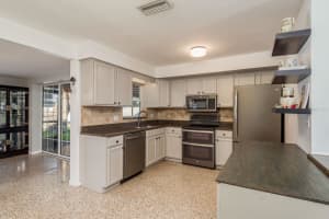 932 LEXINGTON DRIVE, DUNEDIN, FL 34698 Sold 03/26/25