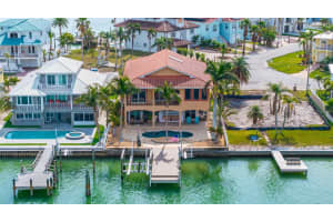 854 BAY POINT DRIVE, MADEIRA BEACH, FL 33708 Sold 05/06/25
