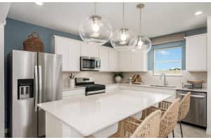 8291 54TH LOOP, OCALA, FL 34481 Sold 03/31/25