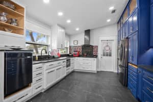 6531 CLAIR SHORE DRIVE, APOLLO BEACH, FL 33572 Sold 04/15/25