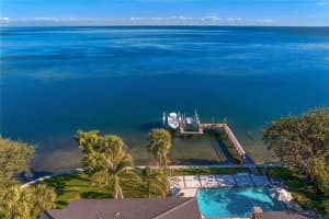 6620 COLONY DRIVE, ST PETERSBURG, FL 33705 Sold 04/07/25