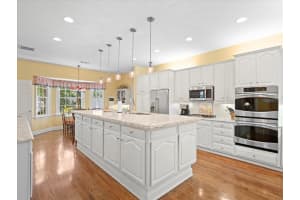 11806 WILLOW POINT WAY, TAMPA, FL 33618 Sold 06/23/25