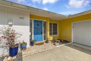 1431 54TH AVENUE, ST PETERSBURG, FL 33703 Sold 05/30/25