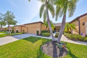 320 SENECA FALLS DRIVE, APOLLO BEACH, FL 33572 Sold 07/03/25