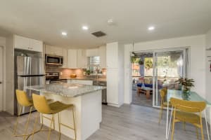 2009 DOUGLAS AVENUE, DUNEDIN, FL 34698 Sold 04/10/25